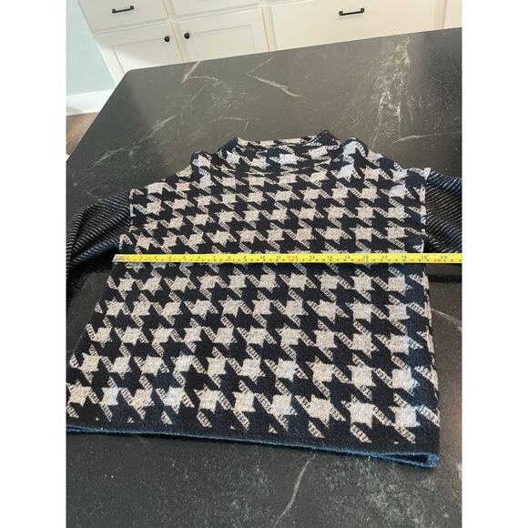 Ann Taylor  Houndstooth Black White Crop mock neck sweater MED - Picture 6 of 9
